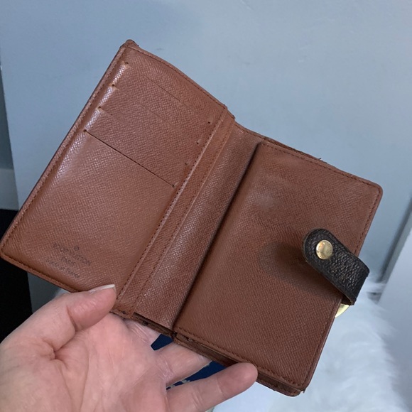 1999 authentic Louis Vuitton kisslock wallet - Picture 7 of 15